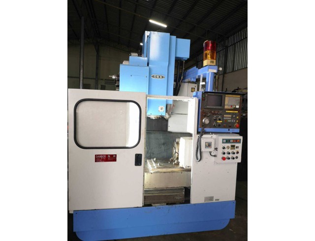 "Okk" Machining Center 4 Axis Year 1989 Model PCV-40 Controller Mitsubishi Meldas 300 "Okk" Machining Center 4 Axis Year 1989 Model PCV-40 Controller Mitsubishi Meldas 300