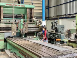 รับบริการงานโลหะ งานกลึง กัด ไส ปาด คว้าน มิลลิ่ง เจียระไน เจาะรู ต๊าปเกลียว งาน Machine โลหะขนาดใหญ่ทุกชนิด รับบริการงานโลหะ งานกลึง กัด ไส ปาด คว้าน มิลลิ่ง เจียระไน เจาะรู ต๊าปเกลียว งาน Machine โลหะขนาดใหญ่ทุกชนิด