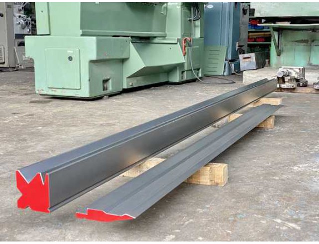 รับทำ รับซ่อมชุดทูลเครื่องพับโลหะ PUNCH ร่องพับ V-Die ทูลต่างๆของเครื่อง PRESS BRAKE และรับเจียระไนคมใบมีดตัดโลหะเครื่อง SHEARING รองรับใบมีดยาวทุกขนาด รับทำ รับซ่อมชุดทูลเครื่องพับโลหะ PUNCH ร่องพับ V-Die ทูลต่างๆของเครื่อง PRESS BRAKE และรับเจียระไนคมใบมีดตัดโลหะเครื่อง SHEARING รองรับใบมีดยาวทุกขนาด