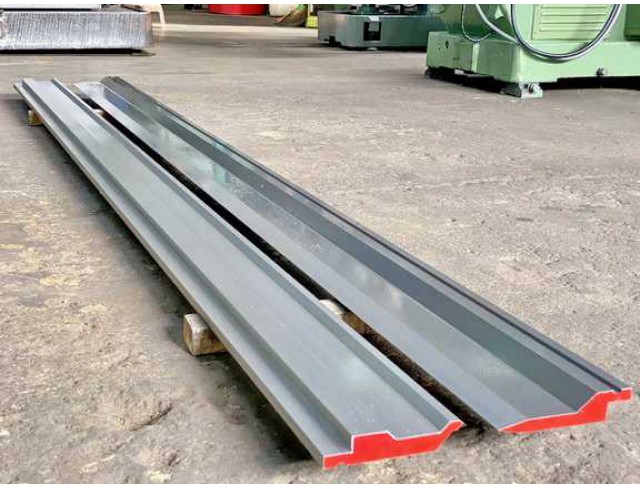 รับทำ ซ่อม TOOL เครื่องพับโลหะ PUNCH ร่องพับ V DIE ใบพับโลหะทุกรูปแบบของเครื่อง PRESS BRAKE รับเจียระไนคมใบมีดตัดโลหะเครื่อง SHEARING รองรับใบมีดได้ยาวถึง 6เมตร รับทำ ซ่อม TOOL เครื่องพับโลหะ PUNCH ร่องพับ V DIE ใบพับโลหะทุกรูปแบบของเครื่อง PRESS BRAKE รับเจียระไนคมใบมีดตัดโลหะเครื่อง SHEARING รองรับใบมีดได้ยาวถึง 6เมตร