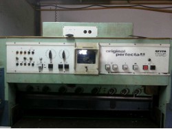 เครื่องตัดกระดาษ เครื่องตัดกระดาษ