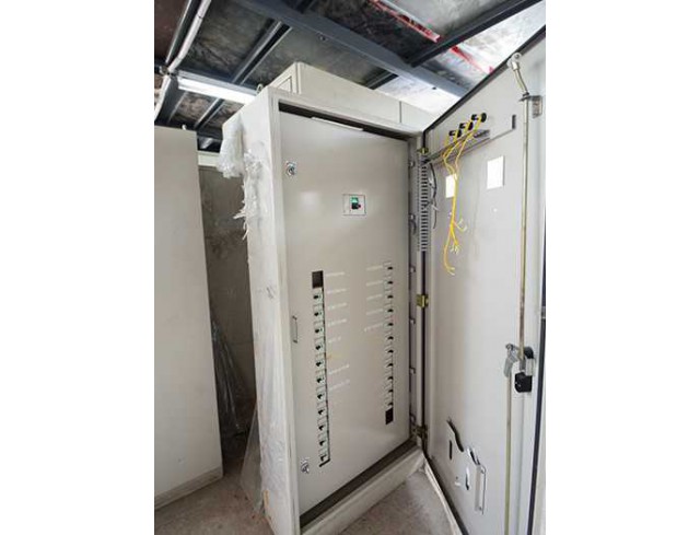 ตู้DB-204 3W 200V . 50Hz . ตู้DB-204 3W 200V . 50Hz .