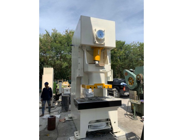 ปั๊ม 200 ตัน Fongu single press ปั๊ม 200 ตัน Fongu single press