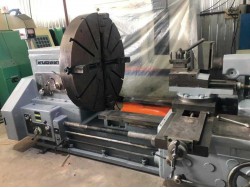 เครื่องกลึง Kuraki  หับจับ1.2 เมตรพร้อมใช้งานราคา 495,000 บาท เครื่องกลึง Kuraki  หับจับ1.2 เมตรพร้อมใช้งานราคา 495,000 บาท