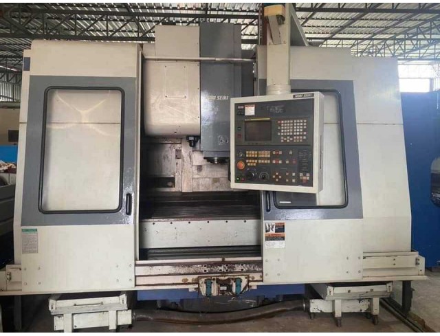 เครื่อง CNC MACHINEING CENTER เครื่อง CNC MACHINEING CENTER