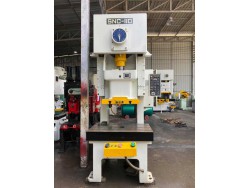 เครื่องปั้ม SHIEHYIH110ton เครื่องปั้ม SHIEHYIH110ton