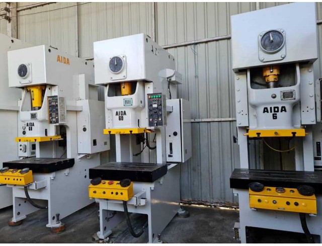 เครื่องปั้มAida 60 ton นำเข้าจากญี่ปุ่น เครื่องปั้มAida 60 ton นำเข้าจากญี่ปุ่น