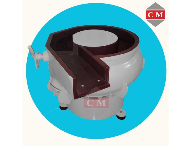 เครื่องขัดผิวโลหะแบบเขย่า (มีสะพานแยกชิ้นงาน) (Vibratory finishing machine with Separator) เครื่องขัดผิวโลหะแบบเขย่า (มีสะพานแยกชิ้นงาน) (Vibratory finishing machine with Separator)