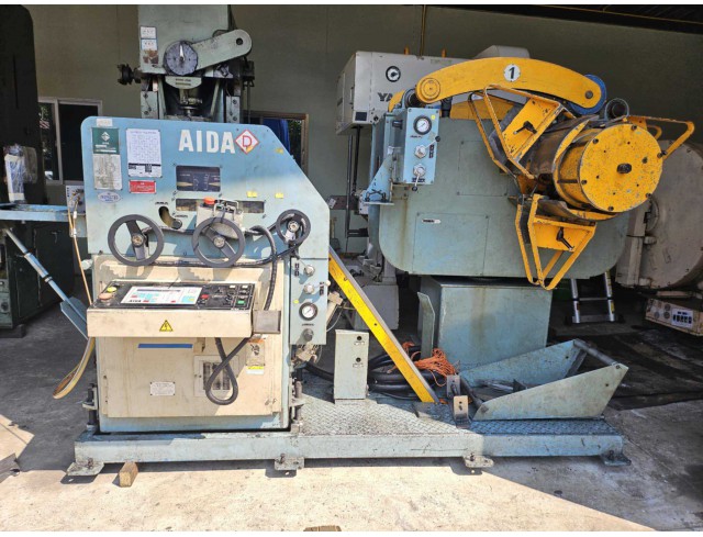 Feeder Aida Width 300 mm เครื่องป้อนโลหะ Feeder Aida Width 300 mm เครื่องป้อนโลหะ