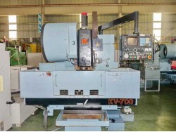 เครื่องกัด Work table size: 1000x460 mm KURAKI KV-700