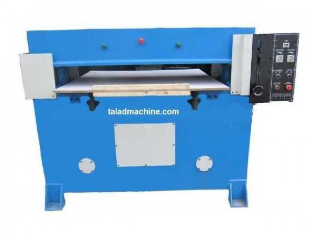 รับจ้าง ผลิต epe foam หนัง กล่อง ลูกฟูก ตามแบบ  ด้วยเครื่อง ไฮดรอลิก 4 column cutting machine