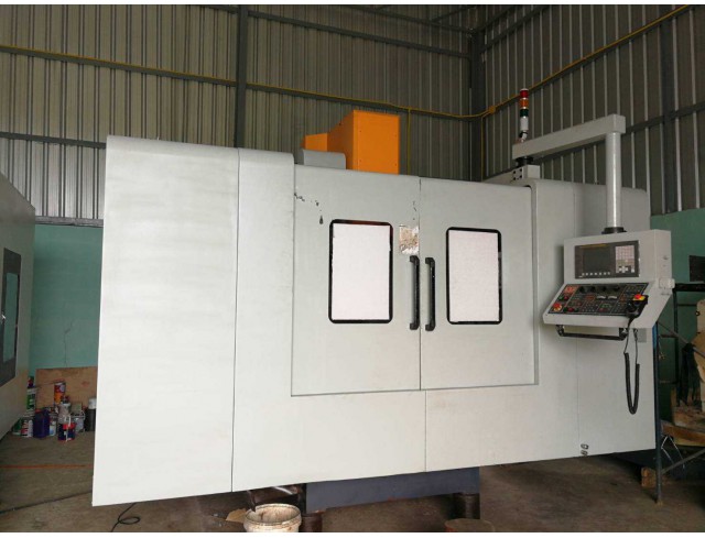 ขายเครื่อง Vertical Machining Center มือสอง สภาพดี