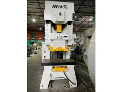 ขาย USED PRESS MACHINE 110 TON AAA-AOTO Brand :AAA-AOTO Model : AC1-11K2