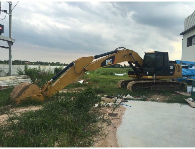 ขายด่วน!!! รถขุดดิน CAT 320D สภาพ 90%