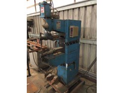 ขายเครื่องเชื่อมสปอต ระบบแรงดันลมอัตโนมัติ ยี่ห้อ SOMCHAI รุ่น AS-50 กำลังไฟ 50 KVA ปี 1992