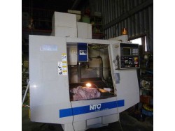 "Toyama" Machining Center TMC-5V Year 2000 Controller : Fanuc 16M Table Size : 1000mm x 560mm Stroke : X800mm Y450mm Z500mm BT-50  20-ATC   50-6,000rpm  