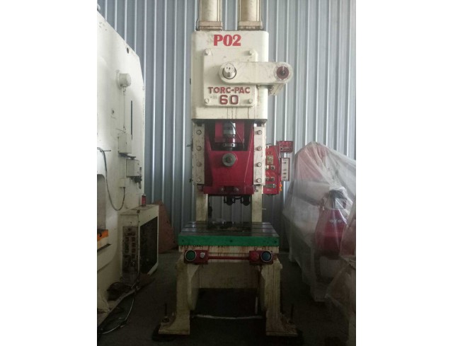 ขายเครื่องปั้มโลหะ AMADA 60 Ton
