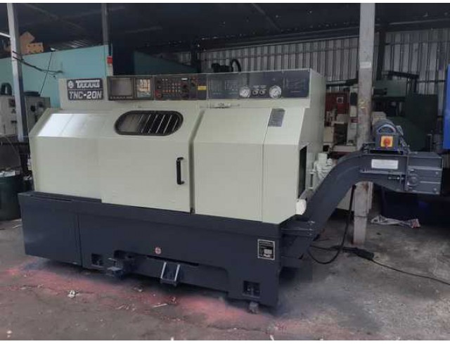 ขายเครื่องกลึง CNC TAKANG TNC-20 หัวจับ 8นิ้ว มียันศูนย์ ราคา 390,000 บาท