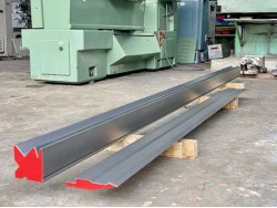 รับทำ และรับซ่อมทูลเครื่องพับโลหะ PUNCH ร่องพับ V Die ใบพับรูปแบบต่างๆของเครื่อง PRESS BRAKE รับเจียระไนคมใบมีดตัดโลหะของเครื่อง SHEARING รองรับใบมีดยาว 6เมตร