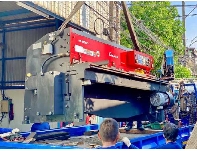 รับซื้อเครื่องจักรกลโลหะ ประมูลเครื่องจักรกลโลหะทุกชนิด เช่น เครื่องกลึง มิลลิ่ง ไส ปาด เจียรราบ เจียรกลม กระทุ้ง เครื่องเจาะ เครื่องตัด พับ ม้วน ปั๊ม เลื่อย ไวคัท CNC ซากเครื่องจักรงานเกี่ยวกับงานโลหะทุกรูปแบบ