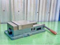 ขายเครื่องลับเอ็นมิล ลับสว่าน เครื่องต๊าปไฟฟ้า อะไหล่เครื่องกลึงและมิลลิ่ง แม่เหล็กยกชิ้นงาน ของใหม่ราคาประหยัด