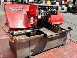 ขายเครื่องเลื่อยสายพาน AMADA HA-300 เครื่องนำเข้า ระบบออโต รุ่นใหม่ ตัดโต 300mm. ราคาตัดหน้าตู้ตามสภาพ 135,000 บาท 