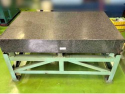 ขายโต๊ะระดับ O.S.S. นำเข้าจากญึ่ปุ่น ขนาด 1000x1500mm. ราคา 45,000 บาท