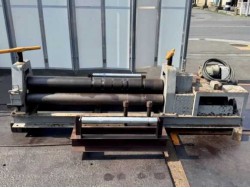 ขายเครื่องม้วน TAIYO SEISKUSHO เครื่องนำเข้า ขนาด 1300mm. ม้วนหนา 6mm. ราคา 115,000 บาท