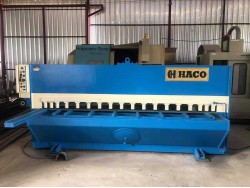 เครื่องตัดshearing HACO Type TS-3006 