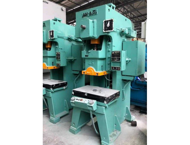 เครื่องปั้ม 45 ตัน AAA  Komatsu   