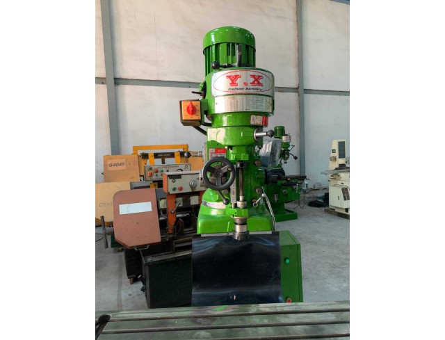 เครื่องมิลลิ่ง M4 ใต้หวัน