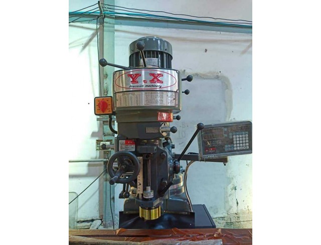 เครื่องใหม่ป้ายแดงมิลลิ่ง M4 ใต้หวัน    