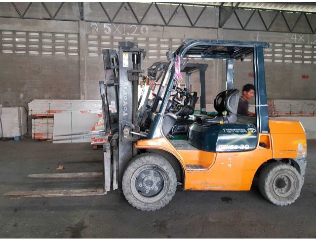 ขายรถโฟล์คลิฟท์ โฟคลิฟท์ มือสอง Forklift