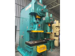 เครื่องปั๊ม150ตัน Used press 150 Ton