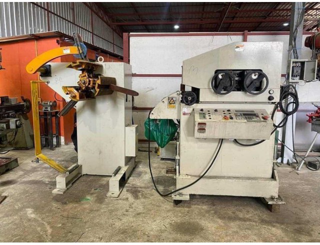 เครื่องป้อนเหล็ก รีดเหล็ก used feeder 