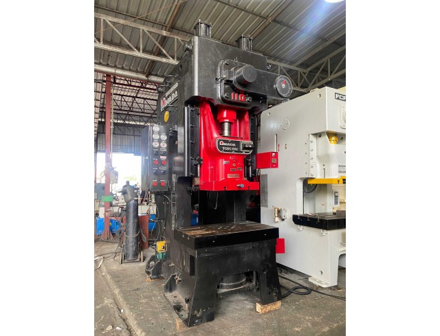เครื่องปั๊มโลหะ110ตัน เครื่องปั๊ม AMADA TP-110 