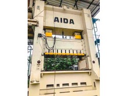 เครื่องปั้มAIDA 300 ton