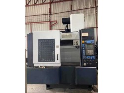 CNC Makino V55