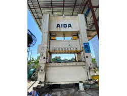 เครื่องปั้ม AIDA 300ton