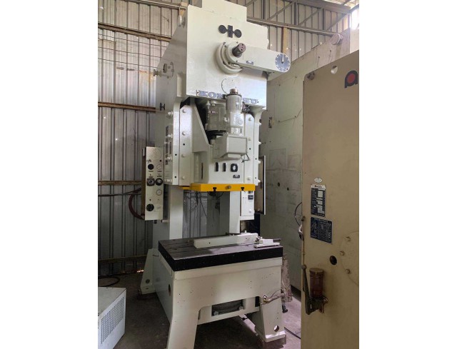  Press KOMATSU OBS110 ton