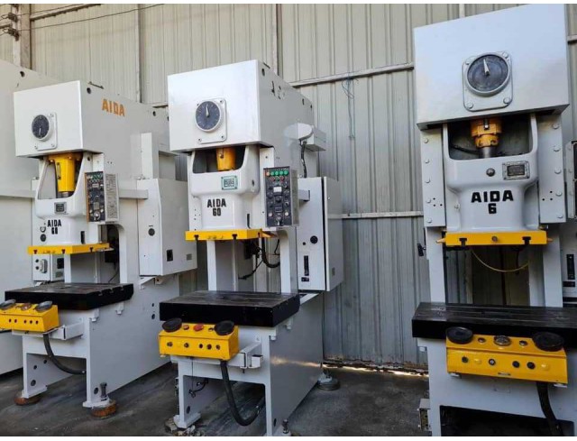  เครื่องปั้มAida 60 ton