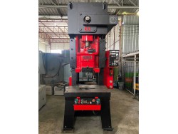 เครื่องปั้ม AMADA 80 ton