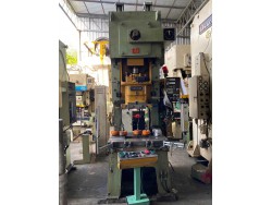 เครื่องปั้ม AMADA 60 ton นำเข้าจากประเทสญี่ปุ่น