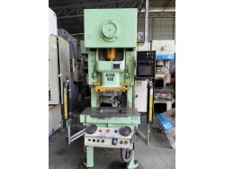 เครื่องปั้ม AIDA 45 ton ปี 2010