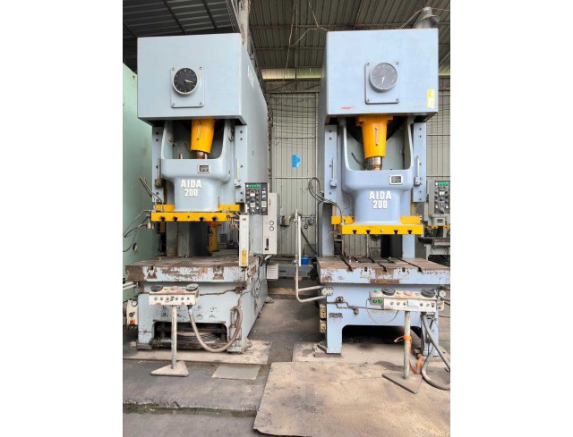 เครื่องปั้ม AIDA 200 ton นำเข้าจากประเทศญี่ปุ่น