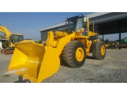 KOMATSU  WA400-1  เก่าญี่ปุ่นแท้นำเข้าโดยตรงสนใจติดต่อ คุณนุนครปฐม  081-9863811