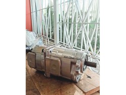 ปั้มเฟืองไฮดรอลิคสองตอน เพลาฟัน โคมัตสึ (KOMATSU)