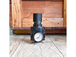 ตัวควบคุมแรงดันลม (Air Pressure Regulators) PARKER รุ่น AR Series