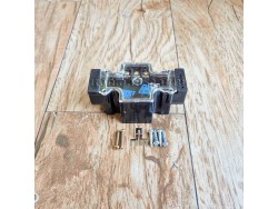 กล่องไฟวาล์วไฟฟ้า Terminal Box Yuken DSG-01 Series