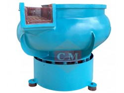 เครื่องขัดผิวโลหะแบบเขย่า (มีสะพานแยกชิ้นงาน) (Vibratory finishing machine with Separator) 